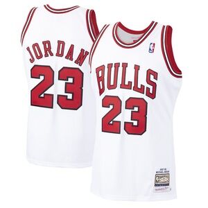 Michael Jordan Bulls 23 Jersey